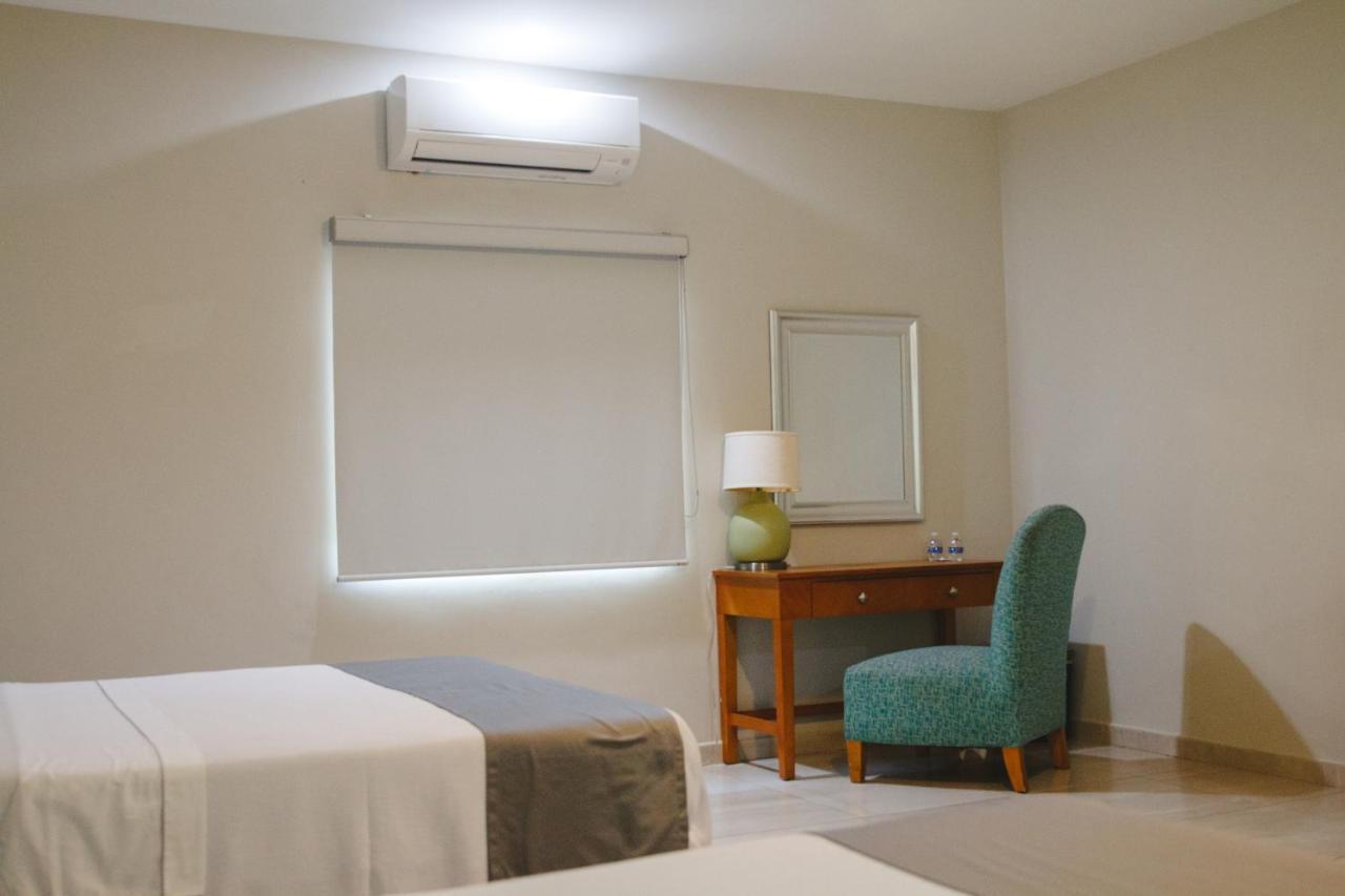 Hotel Maioris Navolato San Pedro  Экстерьер фото